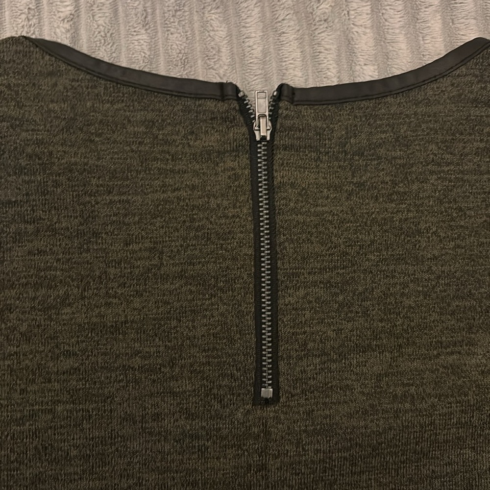Long Tee - Picture 5 of 6
